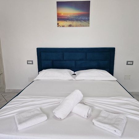 Petrefi Apartments Ksamil Eksteriør bilde