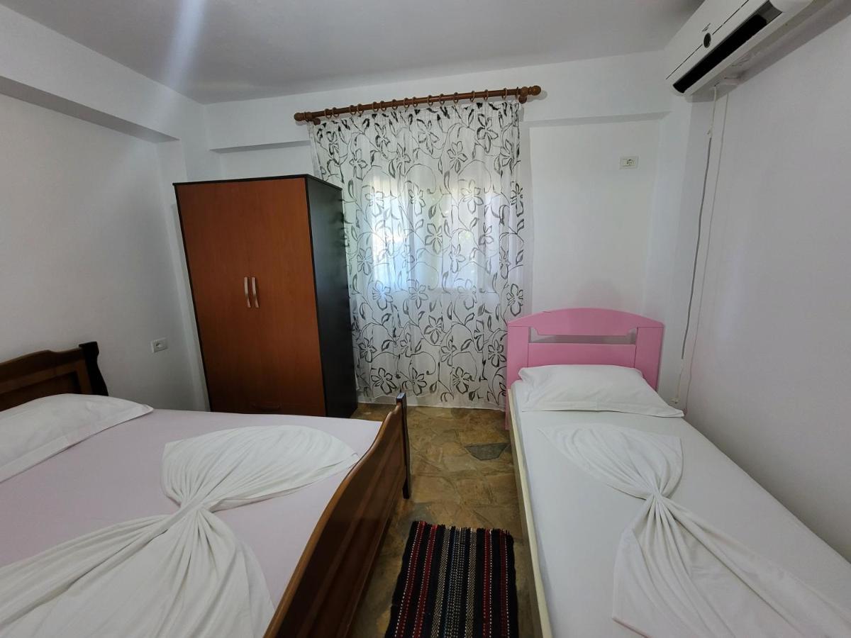 Petrefi Apartments Ksamil Eksteriør bilde