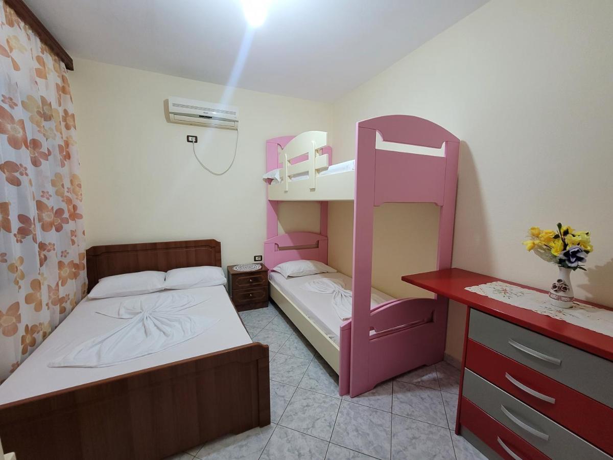 Petrefi Apartments Ksamil Eksteriør bilde
