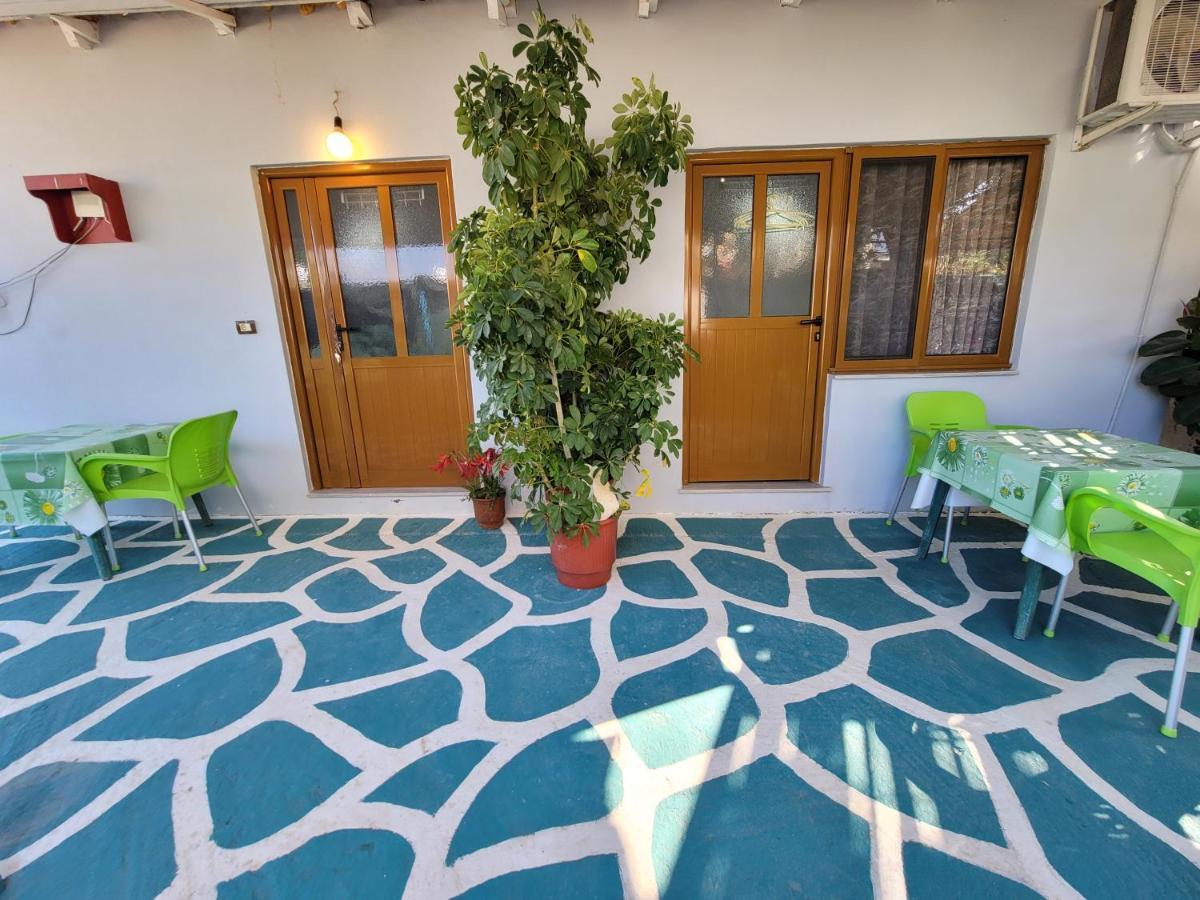 Petrefi Apartments Ksamil Eksteriør bilde