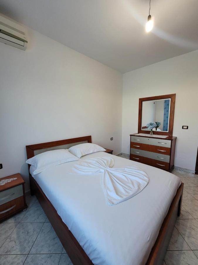 Petrefi Apartments Ksamil Eksteriør bilde