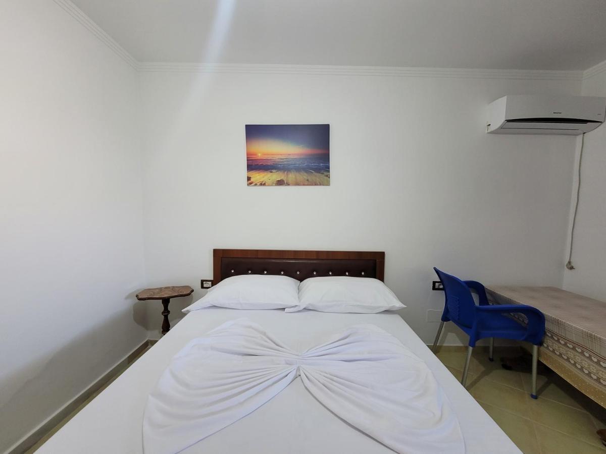 Petrefi Apartments Ksamil Eksteriør bilde