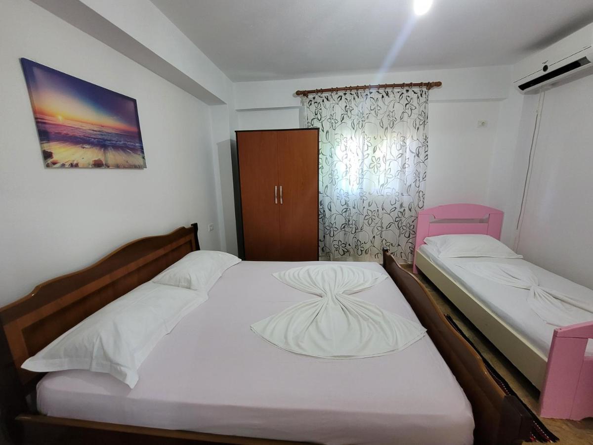 Petrefi Apartments Ksamil Eksteriør bilde