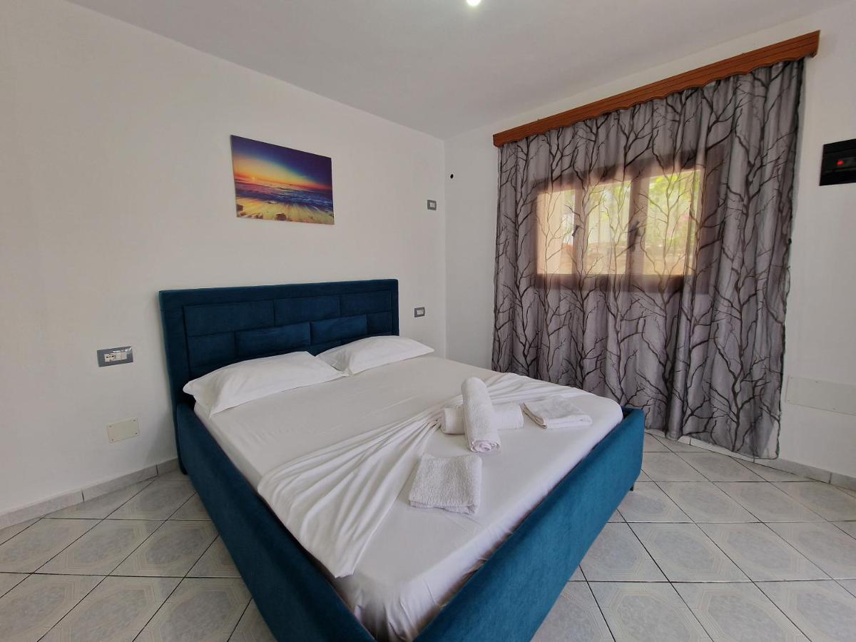 Petrefi Apartments Ksamil Eksteriør bilde