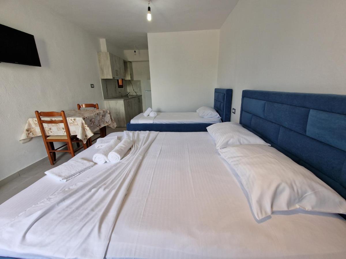 Petrefi Apartments Ksamil Eksteriør bilde