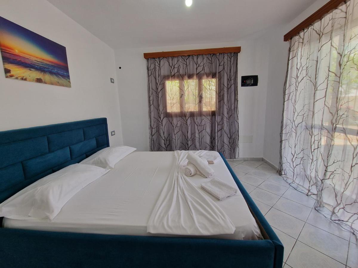 Petrefi Apartments Ksamil Eksteriør bilde
